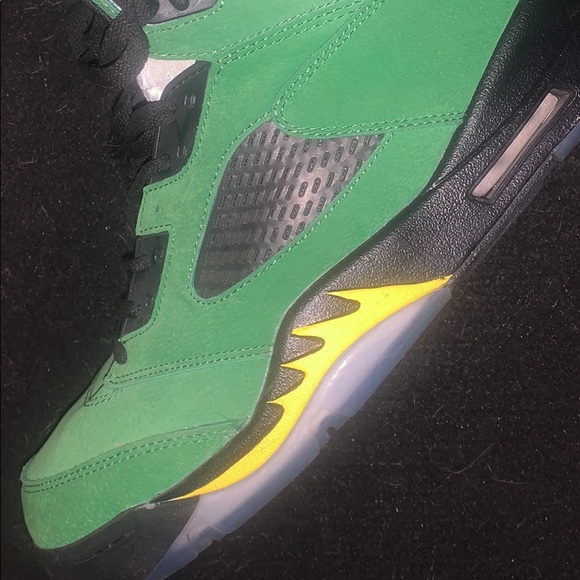 Jordan 5s, Oregon Green (SOLD) - Picture 1 of 3